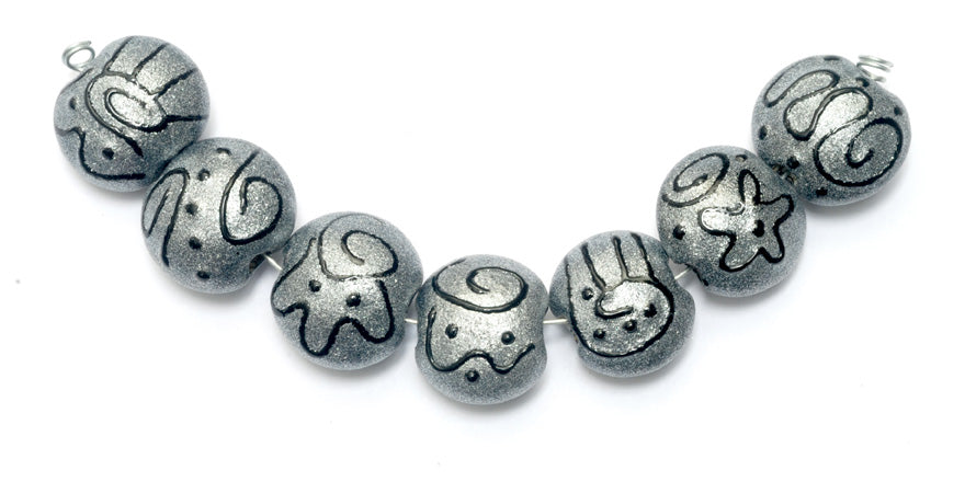 11205002 - Seven Gray Pearl Surface w/Black Lentil Beads