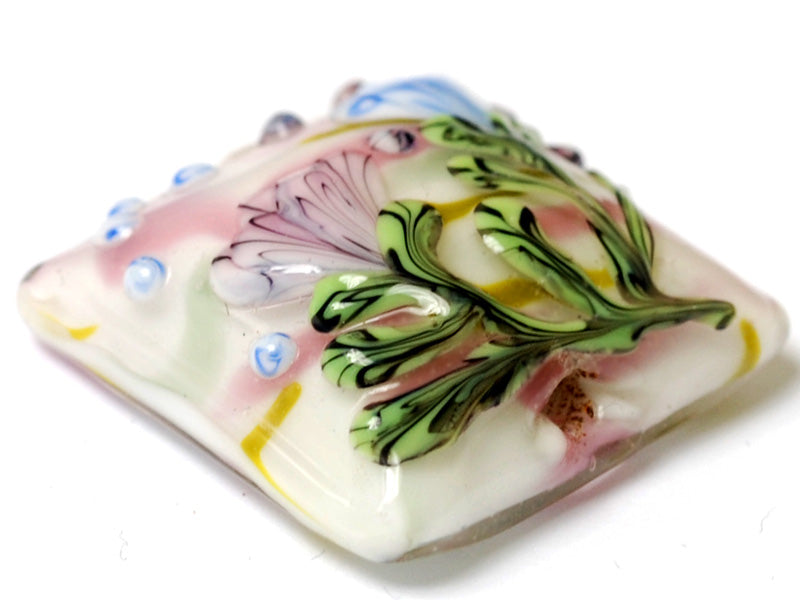 11805104 D - Light Pink w/Blue Floral Pillow Focal Bead