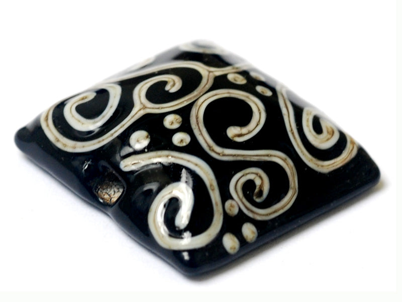 11810304 - Black w/Silver Ivory String Pillow Focal Bead