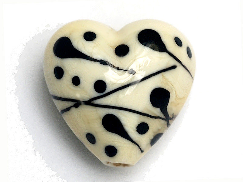 11812705 - Ivory w/Black Heart