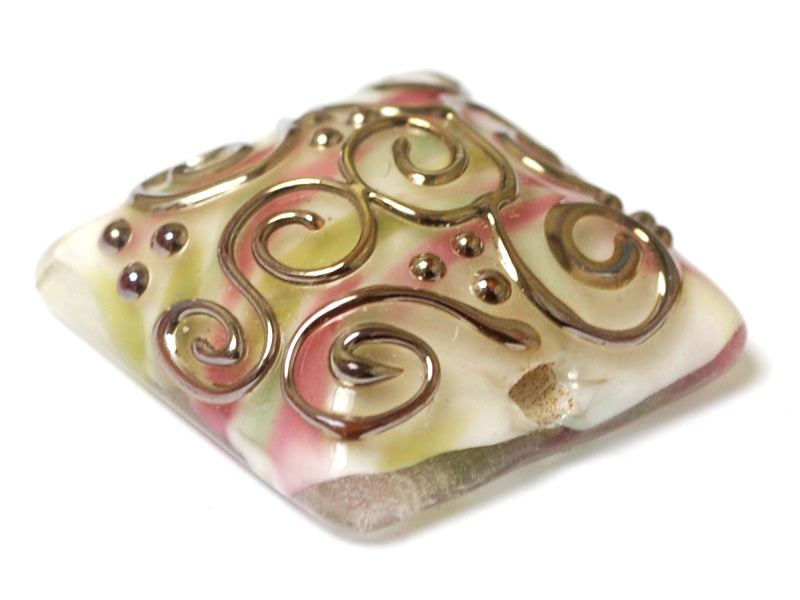 11812804 D - Light Pink w/Metal Stringer Pillow Focal Bead
