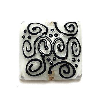 11813104 - Black & White Pillow Focal Bead