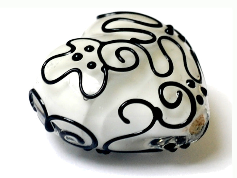 11813125 - Black & White Heart (Large)