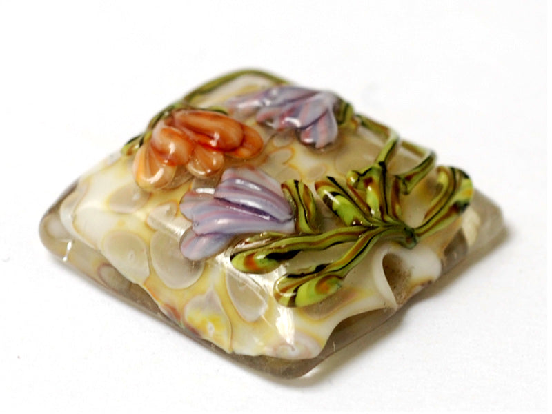 11815004 - Light Pink w/Orange Floral Pillow Focal Bead