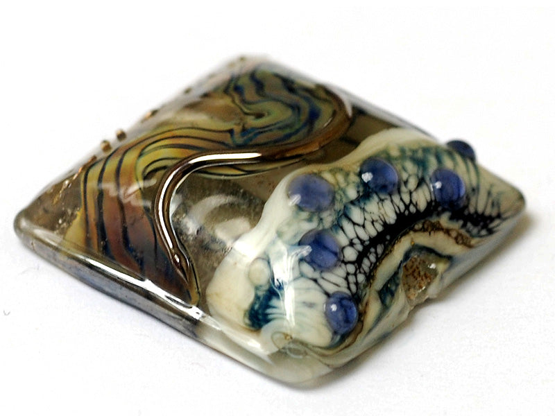 11815804 - Beige & Ivory Free Style Pillow Focal Bead
