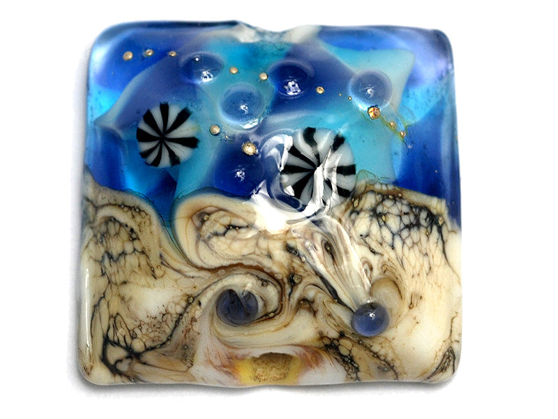 11815904 - Transparent Blue Seashell Pillow Focal Bead