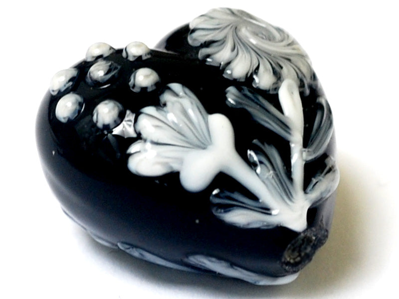11817025 - Midnight Garden Heart (Large)