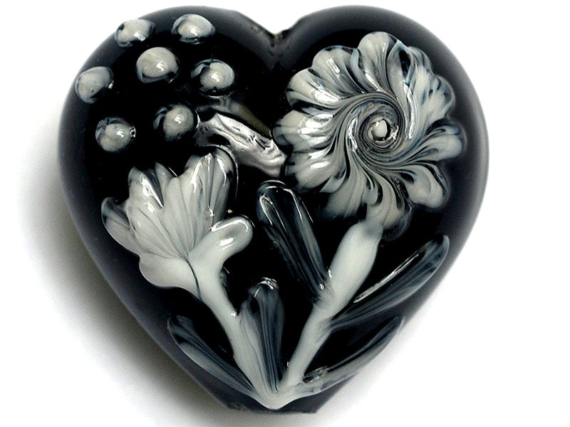 11817025 - Midnight Garden Heart (Large)