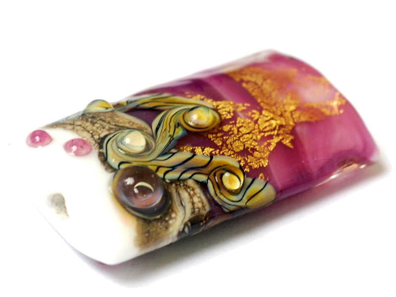 11818403 - Cranberry Treasure Kalera Focal Bead