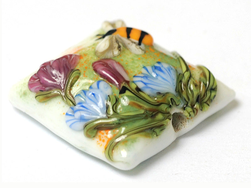 11830104 - Bumble Bee Garden Pillow Focal Bead