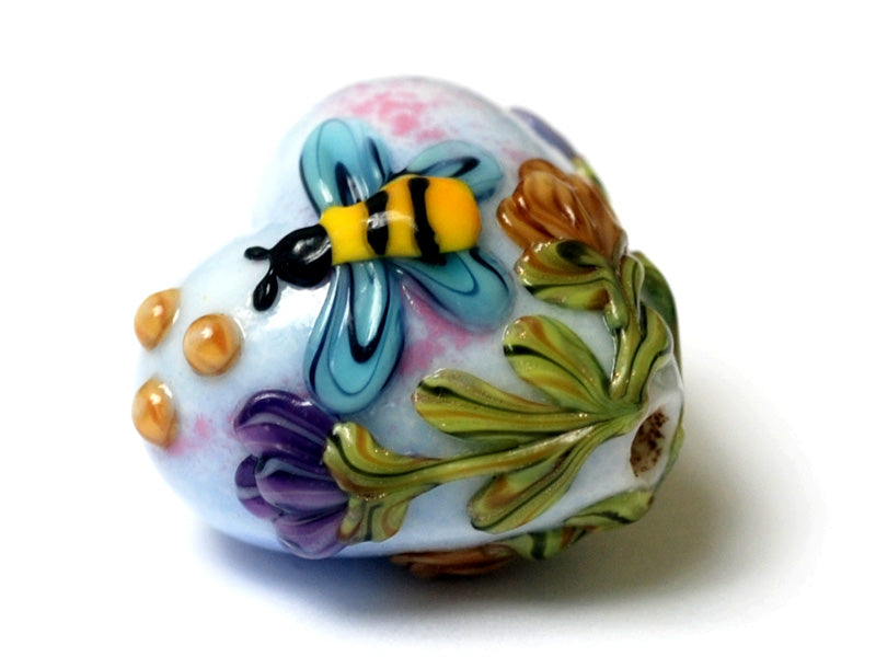 11830205 - Bumble Bee Dreams Heart