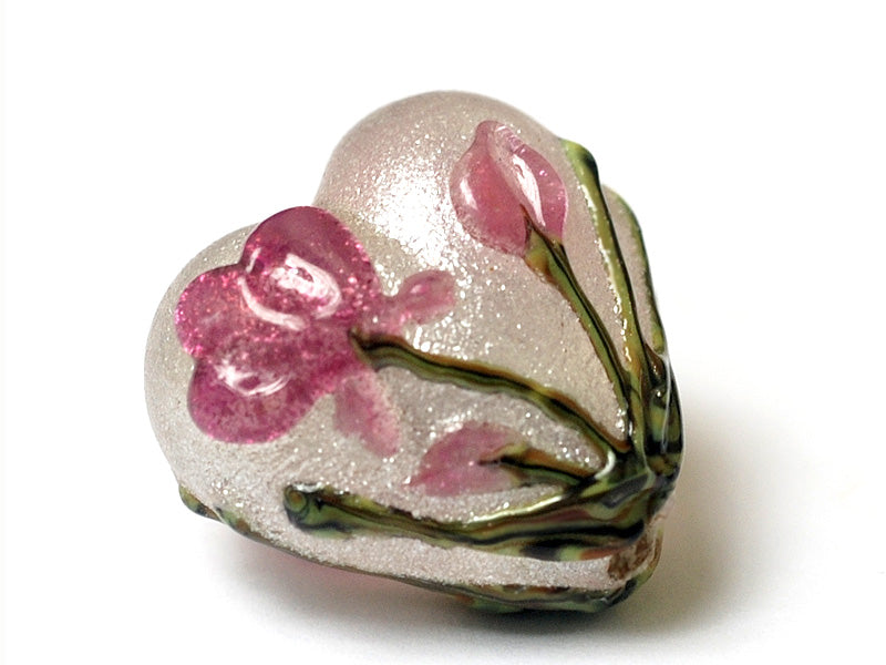 11832005 - Fuchsia Flower Heart