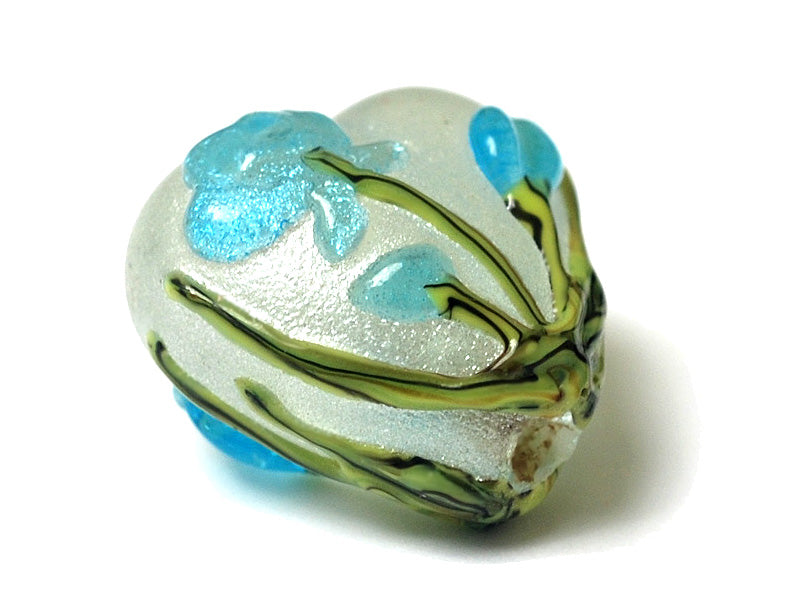 11832405 - Maya Blue Flower Heart
