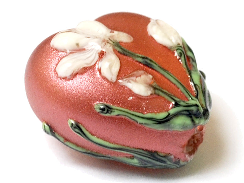 11832525 - Ivory Mist Flower on Coral Heart (Large)