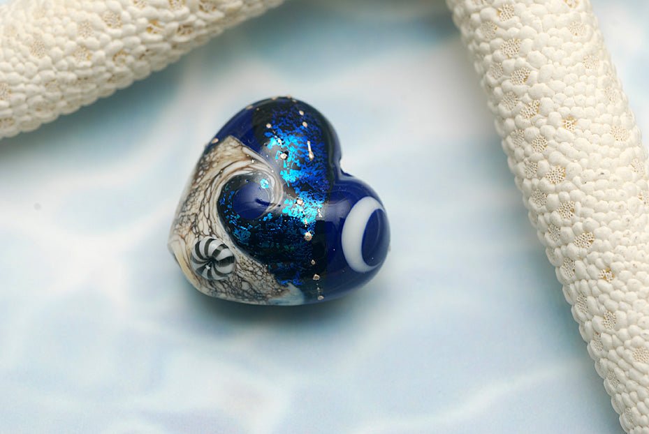 11832705 - Cobalt Celestial Heart