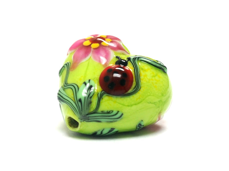 11833125 - Ladybug on Spring Green Heart (Large)