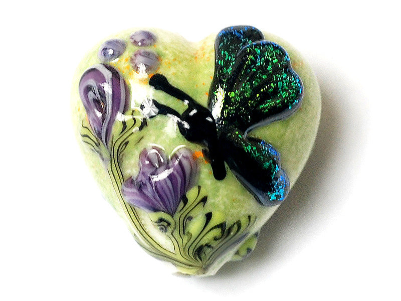 11834905 - Green Sparkle Garden Butterfly Heart
