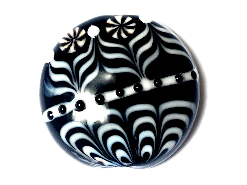 11835802 - Elegant Lady Lentil Focal Bead