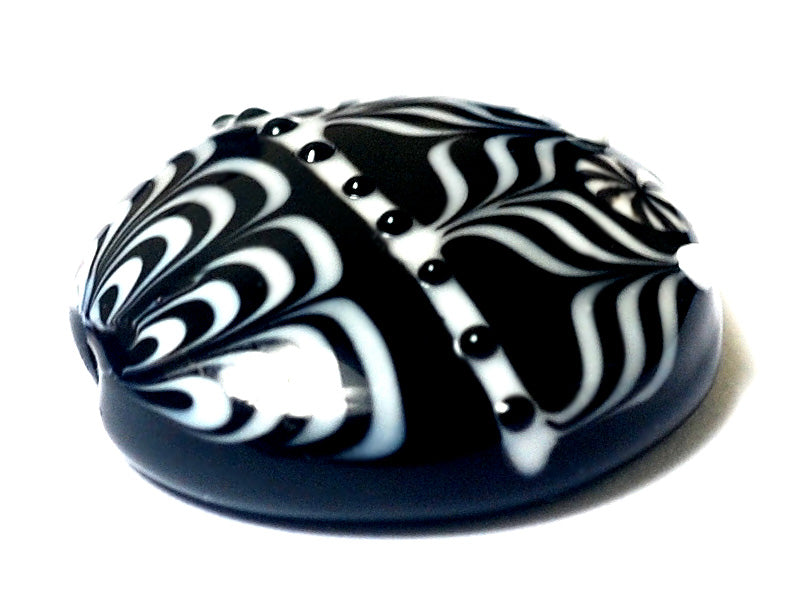 11835802 - Elegant Lady Lentil Focal Bead