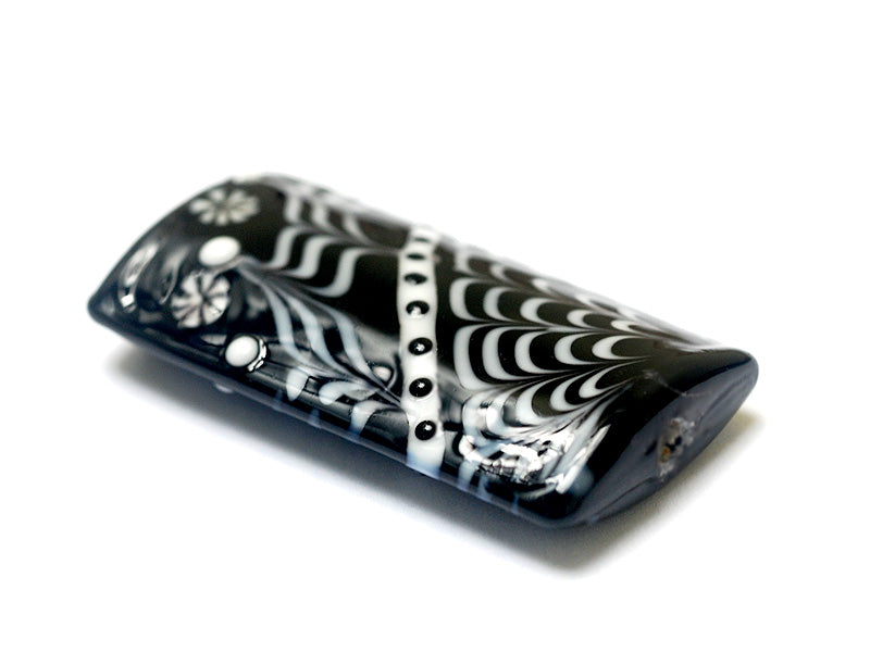 11835803 - Elegant Lady Kalera Bead