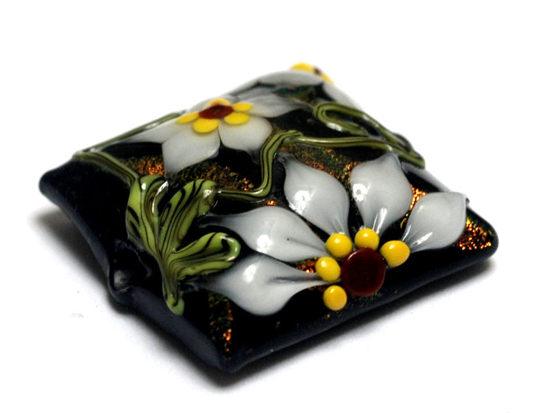 11836904 -Hazel's Elegance  Pillow Focal Bead