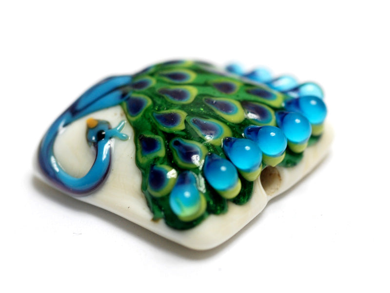 11837204 -Pretty Peacock Pillow Focal Bead