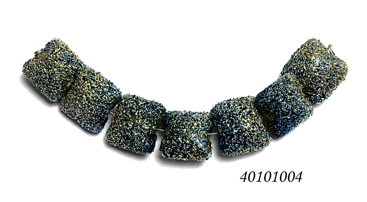 40101004 - Seven Golden Green Metallic Pillow Beads