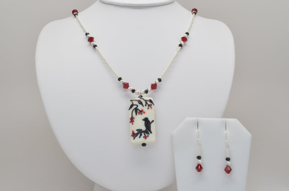 LC-Carly Noel Necklace with Tranquility Vines Kalera Focal