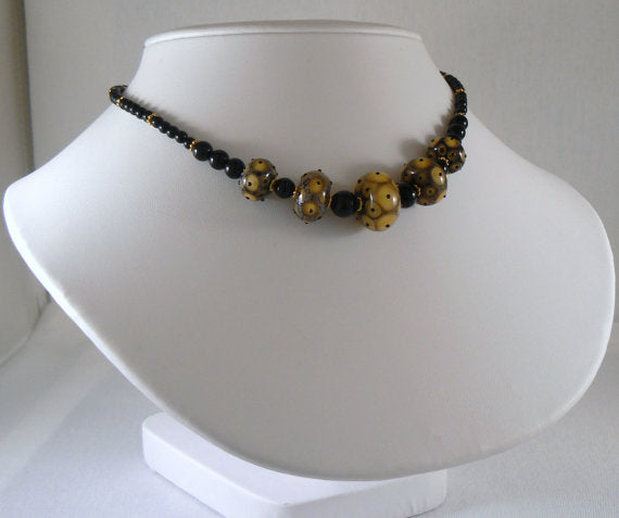 LC-Graduated Beads with Black Onyx Rounds Necklace