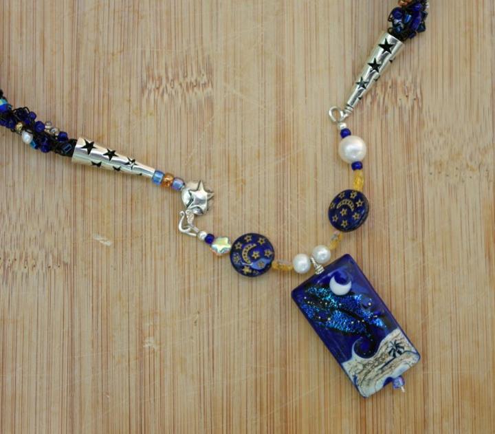 LC-11832703 - Wire Crochet with Lampwork Pendant 