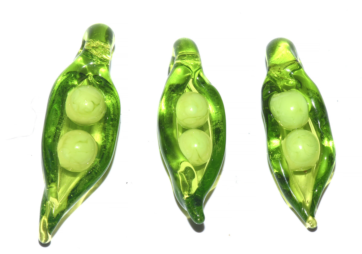 Pea Pod Two Babies Grace Lamwprk Beads