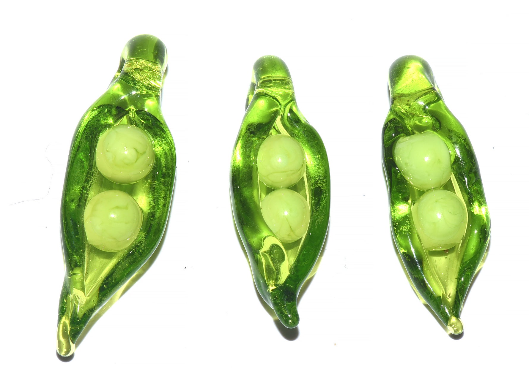 Pea Pod Two Babies Grace Lamwprk Beads