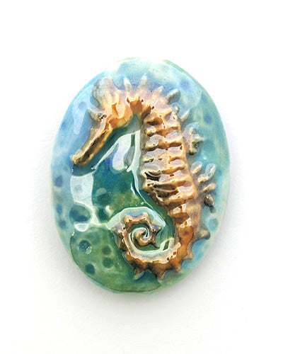 PM021824 - 18x24mm Porcelain Puffed Oval Seahorse