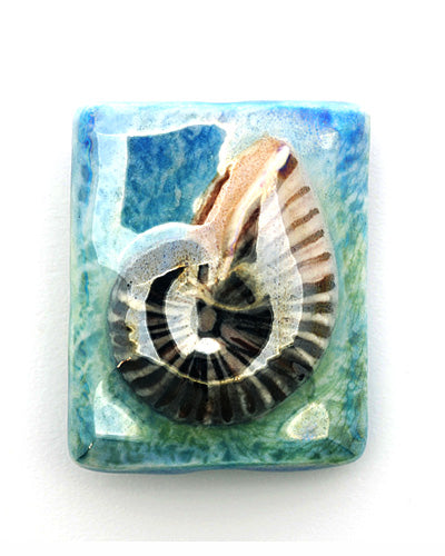 PM041824 - 18x24mm Porcelain Puffed Rectangle Nautilus