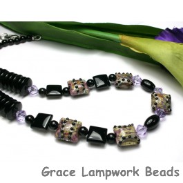 10601404 - Necklace using Purple w/Black Dots Pillow Beads