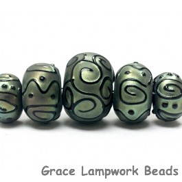 11203811 - Five Grad Green Pearl Surface w/Black Rondelle Beads