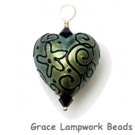 HP-11808005 - Green Pearl Surface w/Blk Heart Pendant