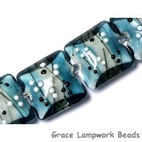 10412514 - Four Windjammer Party Pillow Beads