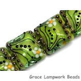 10508414 - Four Spring Green Florals Pillow Beads